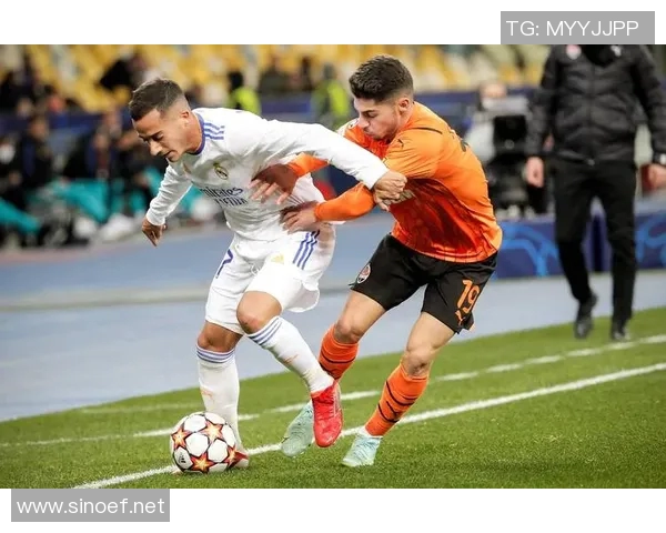 普沃茨克迎战扎不热矿工展现足球激情与团队精神的较量 普沃茨克迎战扎不热矿工展现足球激情与团队精神的较量