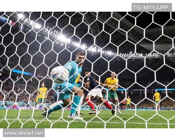 足球世界杯:荣耀与挑战并存,回顾历史,展望未来,全球赛场再掀热潮 足球世界杯:荣耀与挑战并存,回顾历史,展望未来,全球赛场再掀热潮