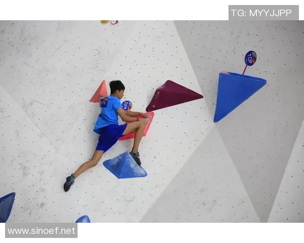 上海飞盘队在攀岩联赛中的速度表现分析与点评 上海飞盘队在攀岩联赛中的速度表现分析与点评