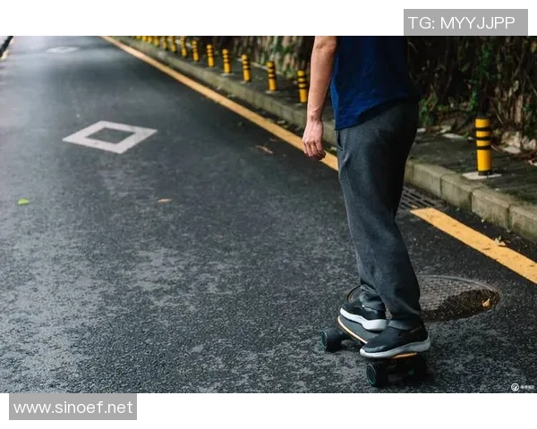 黄秀英独家分享滑板技巧与心得体会助你轻松掌握滑板运动的乐趣与挑战