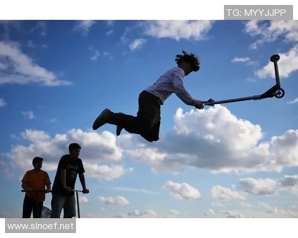 极限运动的魅力与挑战：探索杭州极限运动队的团队协作与包夹策略